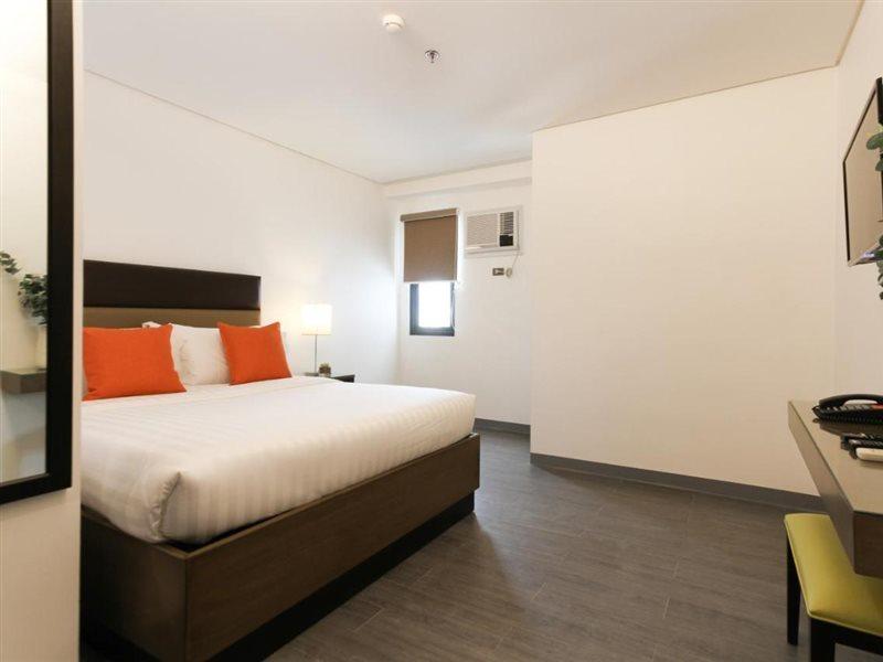 Privato Makati Hotel Makati City Ngoại thất bức ảnh
